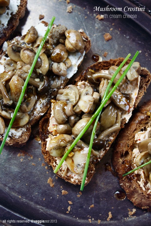 mushroom crostini 