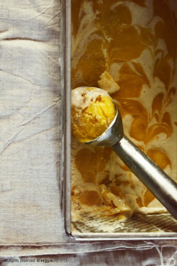 Mango swirl ice cream 
