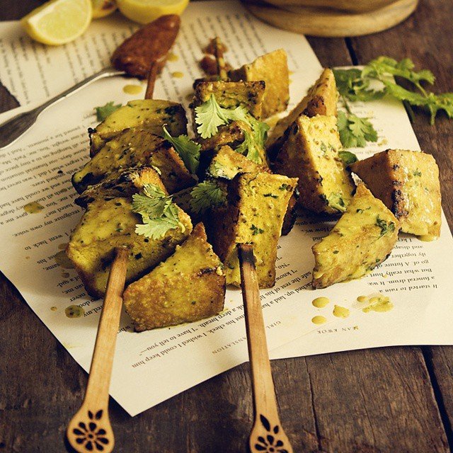 Tofu satay...a great vegan alternative to chicken satay. Recipe on blog (link in profile). #satay #streetfood  #vscocam #veggiezest #vegan  #foodphotography  #thaifood