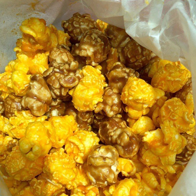 Try their caramel and cheese mix. The best popcorn ever!! #garrett #garrettpopcorn #caramelpopcorn #cheesepopcorn #popcorn Try their caramel and cheese mix. The best popcorn ever!! #garrett #garrettpopcorn #caramelpopcorn #cheesepopcorn #popcorn
